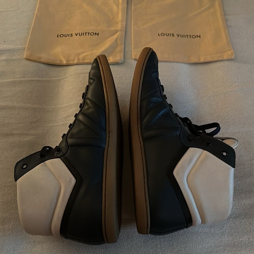 LOUIS VUITTON Leather High Trainers - LV Men's Size 9 - US Men's Size 10 - Picture 9 of 12